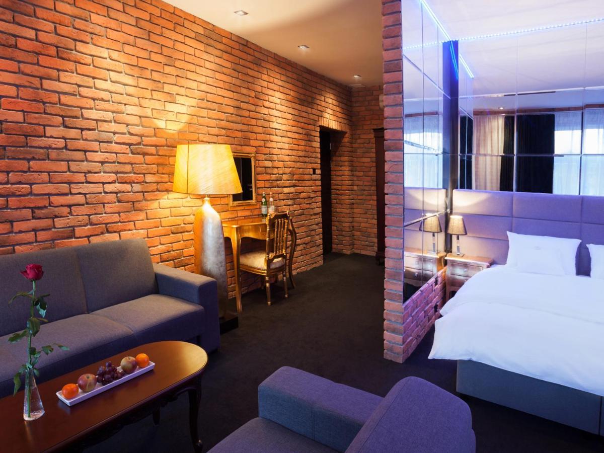 Hotel Betmanowska Main Square Residence Adults Only Cracóvia Exterior foto